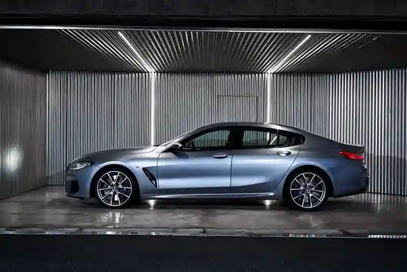 BMW 8 Cерии Gran Coupe