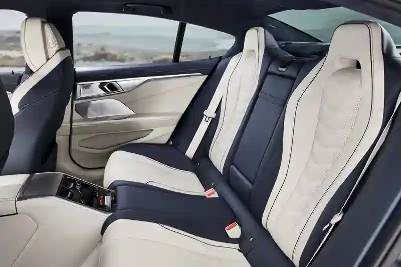 BMW 8 Cерии Gran Coupe