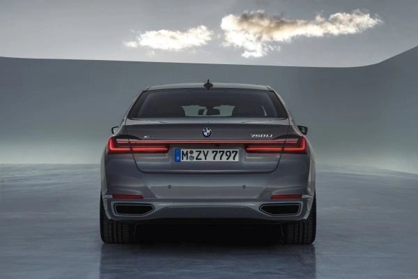 Новый BMW 7 Серии
