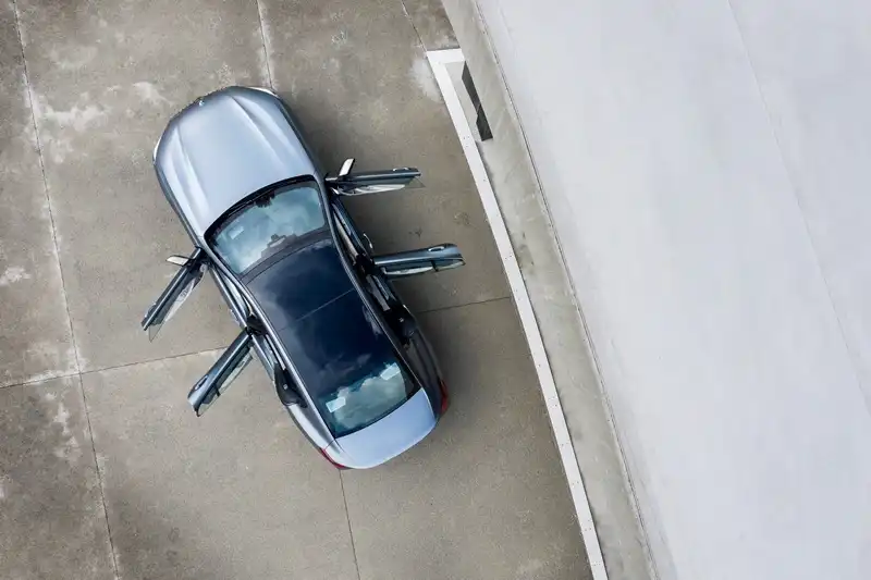 BMW 8 Cерии Gran Coupe
